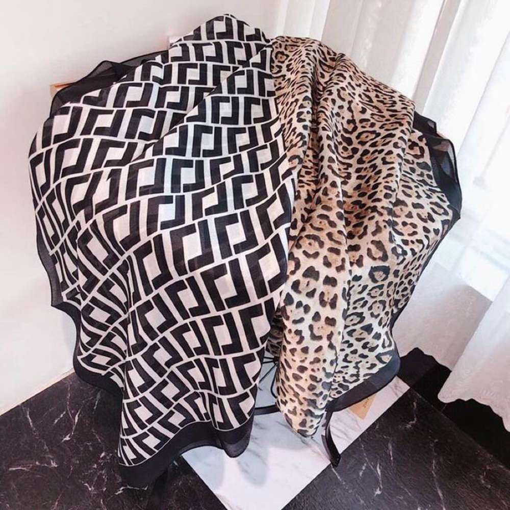 B**rry scarf